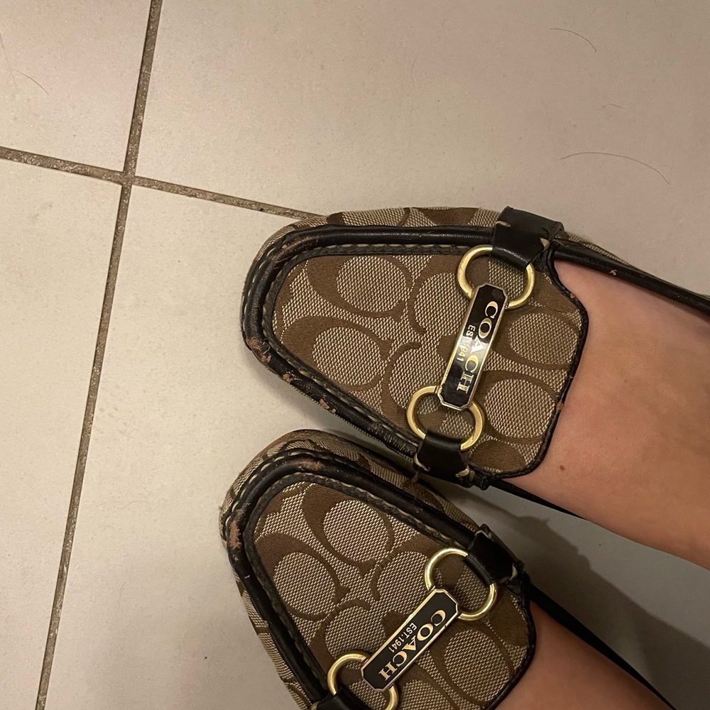 ⭐️ RARE Vintage Coach Loafers 🤎